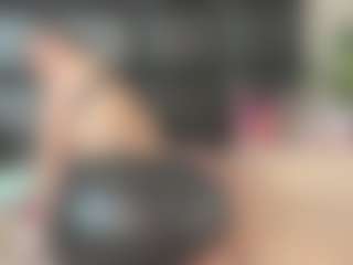 Maturedoly-1's Live Sex Cam Show