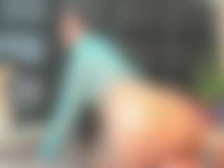 Live cam show with Maturedoly-1 - Bedroom Mature on Dolls Live