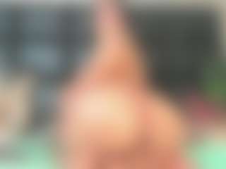 Maturedoly-1's Live Sex Cam Show