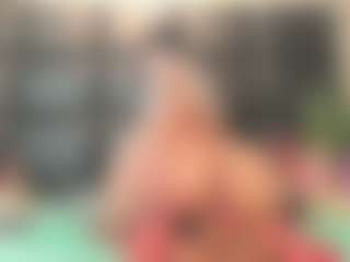 Maturedoly-1's Live Sex Cam Show
