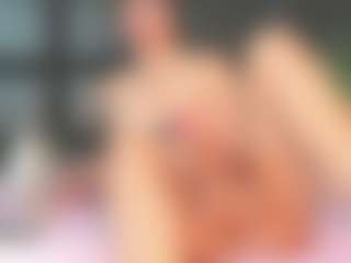 Live cam show with Maturedoly-1 - Average on SpunkLive