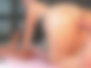 Maturedoly-1's Live Sex Cam Show