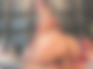 Maturedoly-1's Live Sex Cam Show