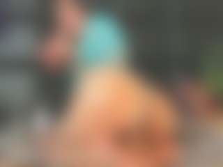 Maturedoly-1's Live Sex Cam Show