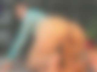 Maturedoly-1's Live Sex Cam Show