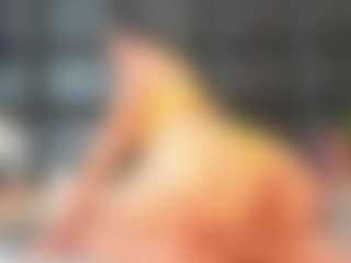 Maturedoly-1's Live Sex Cam Show