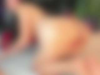 Maturedoly-1's Live Sex Cam Show