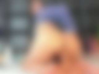 Maturedoly-1's Live Sex Cam Show