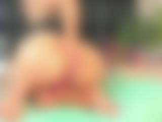 Maturedoly-1's Live Sex Cam Show