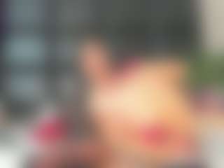 Maturedoly-1's Live Sex Cam Show
