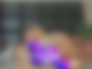 Maturedoly-1's Live Sex Cam Show