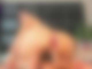 Maturedoly-1's Live Sex Cam Show