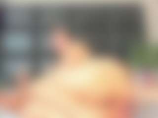 Maturedoly-1's Live Sex Cam Show