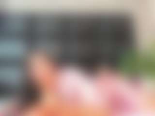 Maturedoly-1's Live Sex Cam Show