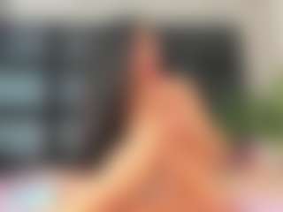 Maturedoly-1's Live Sex Cam Show