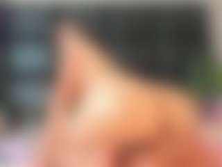 Maturedoly-1's Live Sex Cam Show