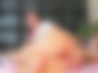 Maturedoly-1's Live Sex Cam Show