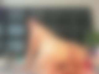 Maturedoly-1's Live Sex Cam Show