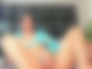 Maturedoly-1's Live Sex Cam Show
