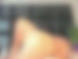 Maturedoly-1's Live Sex Cam Show