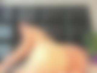Maturedoly-1's Live Sex Cam Show