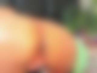 Maturedoly-1's Live Sex Cam Show