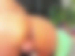 Maturedoly-1's Live Sex Cam Show