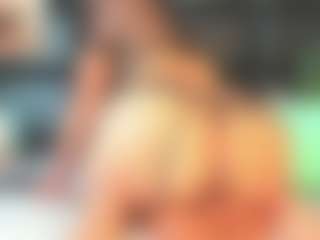 Maturedoly-1's Live Sex Cam Show