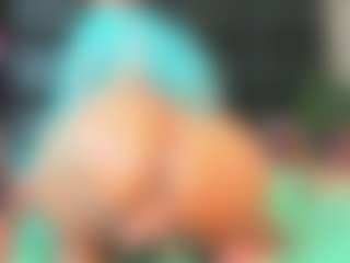 Maturedoly-1's Live Sex Cam Show