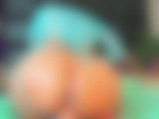 Maturedoly-1's Live Sex Cam Show