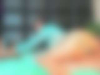 Maturedoly-1's Live Sex Cam Show