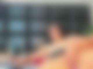 Maturedoly-1's Live Sex Cam Show