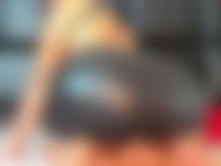 Maturedoly-1's Live Sex Cam Show