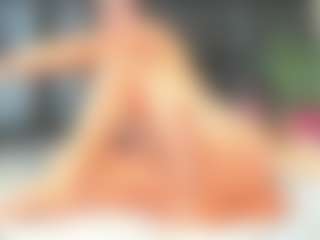 Maturedoly-1's Live Sex Cam Show