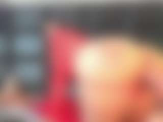 Maturedoly-1's Live Sex Cam Show