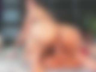 Maturedoly-1's Live Sex Cam Show