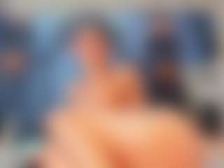 Maturedoly-1's Live Sex Cam Show