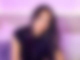 Live cam show with AliceeThorn - Small Tits on intimatelivegirls.com