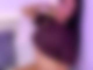 AliceeThorn's Live Sex Cam Show
