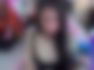 Live cam show with HeidyCarter - Skinny on SpankPalCams