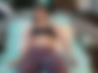 SaveTheBea's Live Sex Cam Show