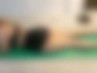 SaveTheBea's Live Sex Cam Show