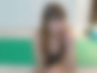 SaveTheBea's Live Sex Cam Show