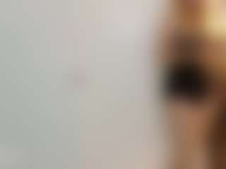SaveTheBea's Live Sex Cam Show