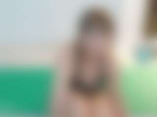 SaveTheBea's Live Sex Cam Show