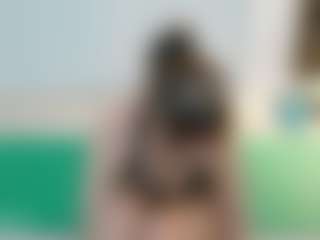 SaveTheBea's Live Sex Cam Show