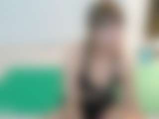 SaveTheBea's Live Sex Cam Show