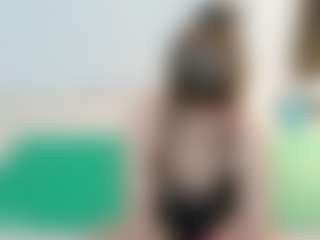 SaveTheBea's Live Sex Cam Show