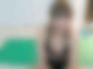 SaveTheBea's Live Sex Cam Show