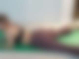 SaveTheBea's Live Sex Cam Show